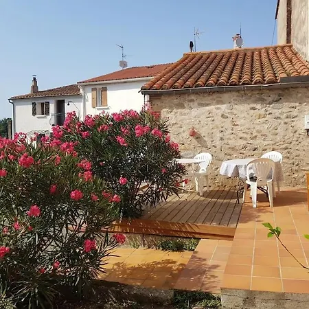 Holiday home Le Casteil Entre Et Montagne Maureillas