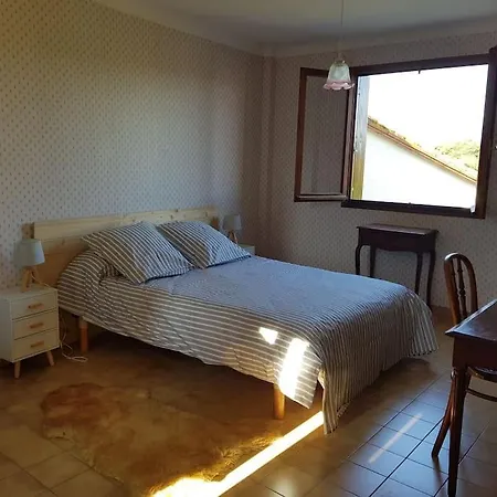 Holiday home Le Casteil Entre Et Montagne